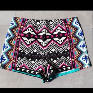 Vici/Flying Tomato Liya Tribal Shorts NWOT